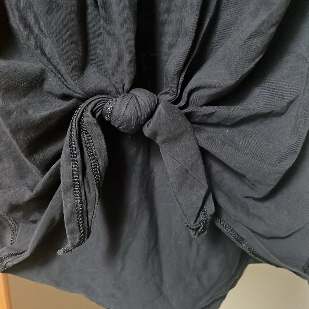 Lululemon Black Tank Top - Picture 3 of 6